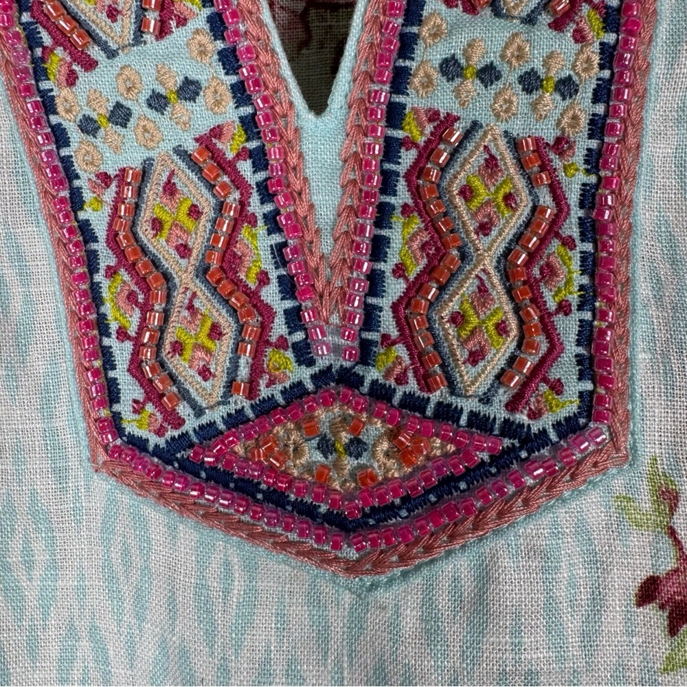 John Mark V-Neck Linen Blend Floral Beaded Tunic Top L Blue Pink Beachy Coastal - Picture 4 of 9
